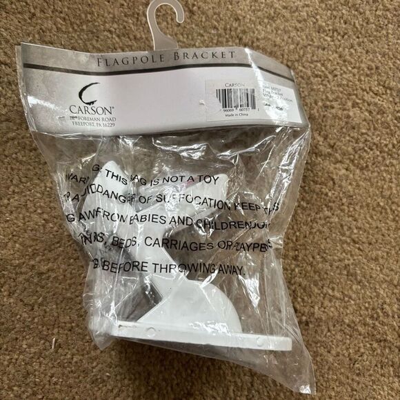 Flag Trends By Carson White Flagpole Metal Bracket *New* - Picture 4 of 5